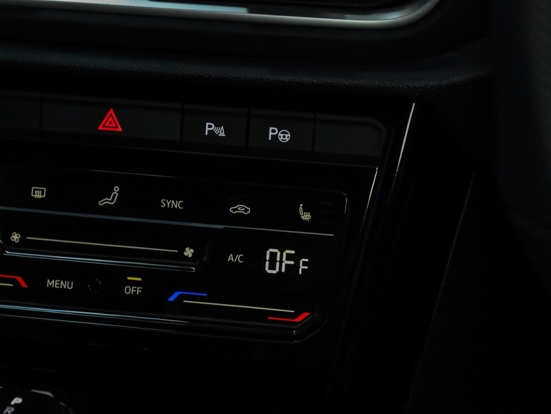 Volkswagen T-Roc - Hatfield VW Bryanston - Image 18