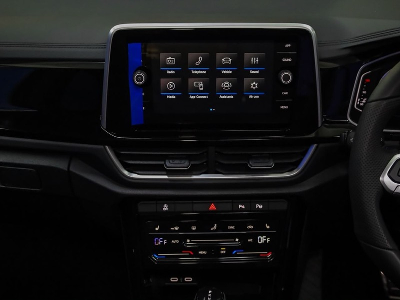 Volkswagen T-Roc - Hatfield VW Bryanston - Image 17