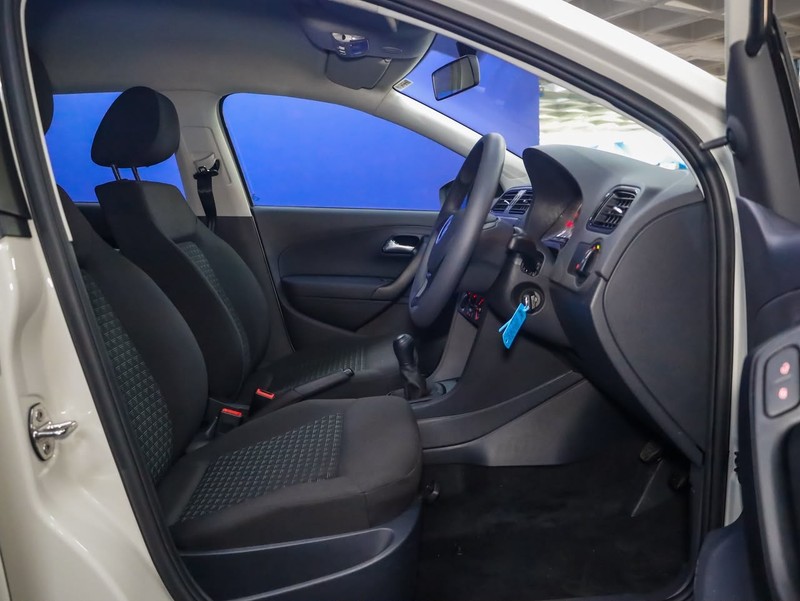 Volkswagen Polo Vivo - Hatfield VW Bryanston - Image 9