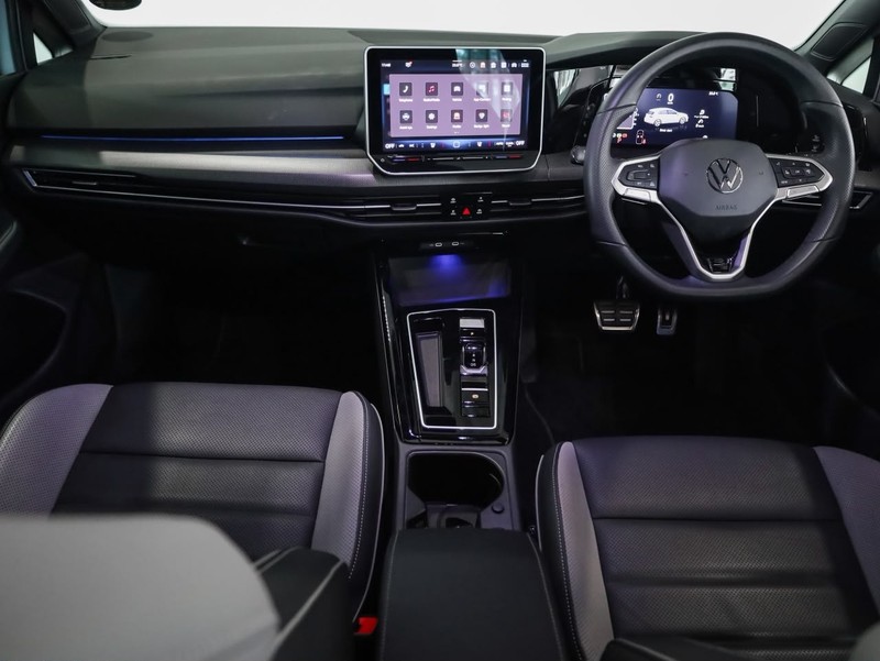 Volkswagen Golf - Hatfield VW Bryanston - Image 19