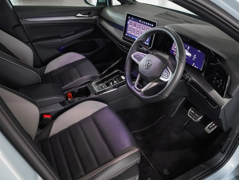 Volkswagen Golf - Hatfield VW Bryanston - Image 15