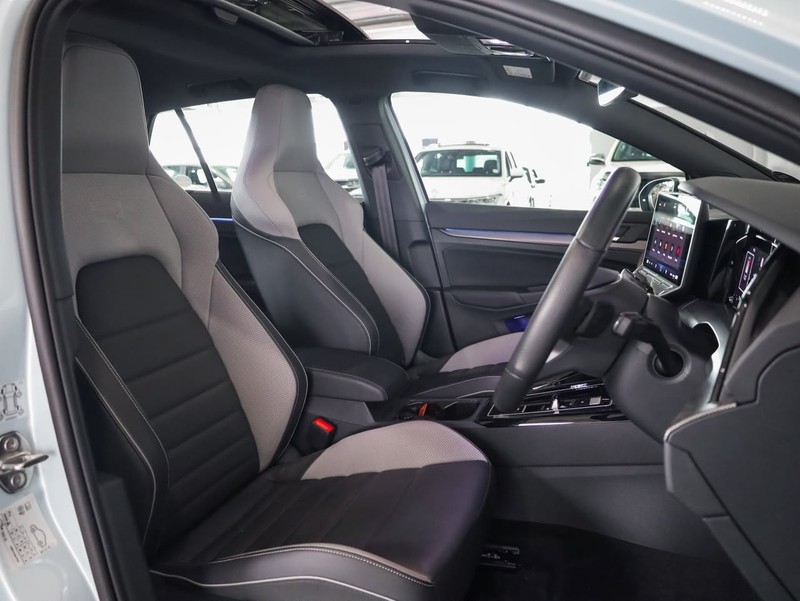 Volkswagen Golf - Hatfield VW Bryanston - Image 13