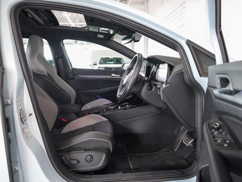 Volkswagen Golf - Hatfield VW Bryanston - Image 14