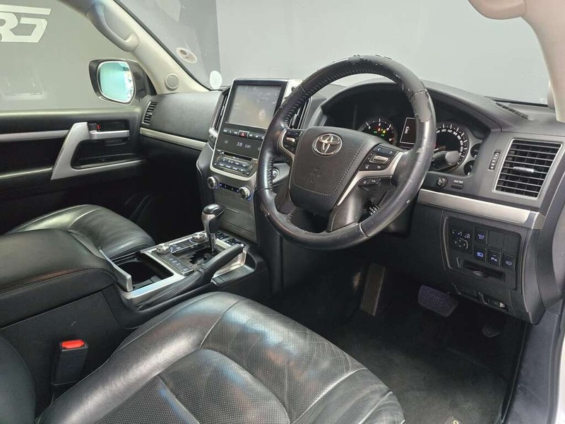 Toyota Land Cruiser - WP Motors - Image 18