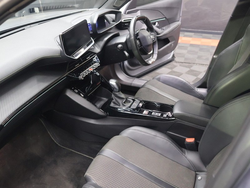Peugeot 2008 - KING OF CARS - Image 17