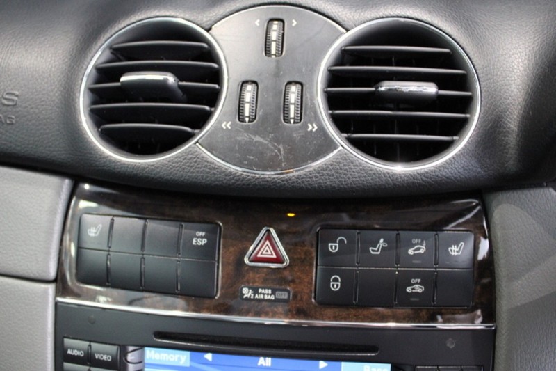 Mercedes-Benz CLK - LisaCars - Image 20