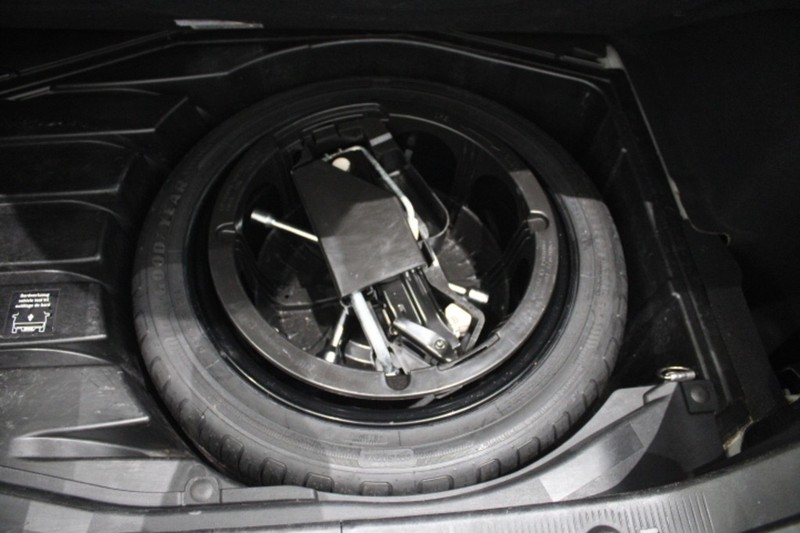 Mercedes-Benz CLK - LisaCars - Image 14