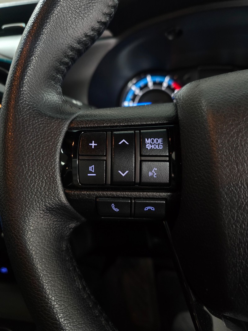 Toyota Hilux - Hatfield VW Northcliff - Image 20