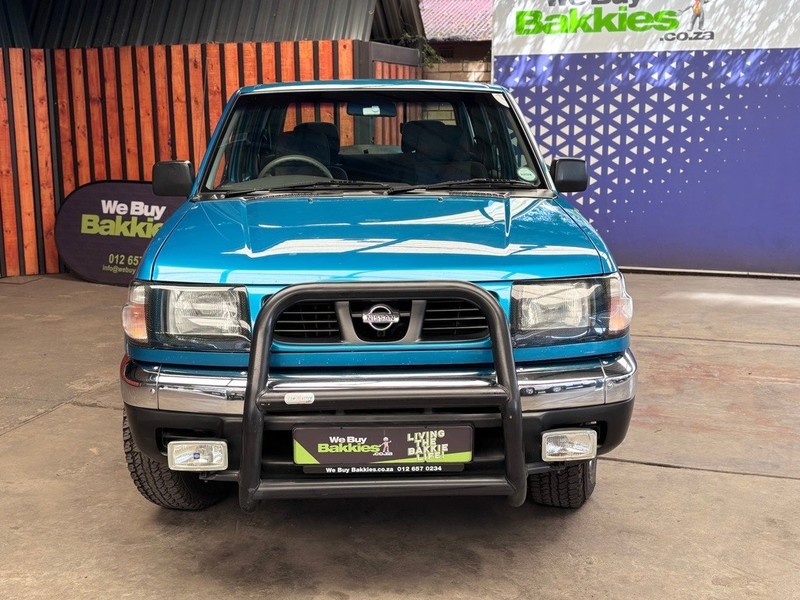 Nissan NP300 Hardbody - We Buy Bakkies - Image 3