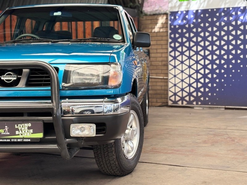 Nissan NP300 Hardbody - We Buy Bakkies - Image 5