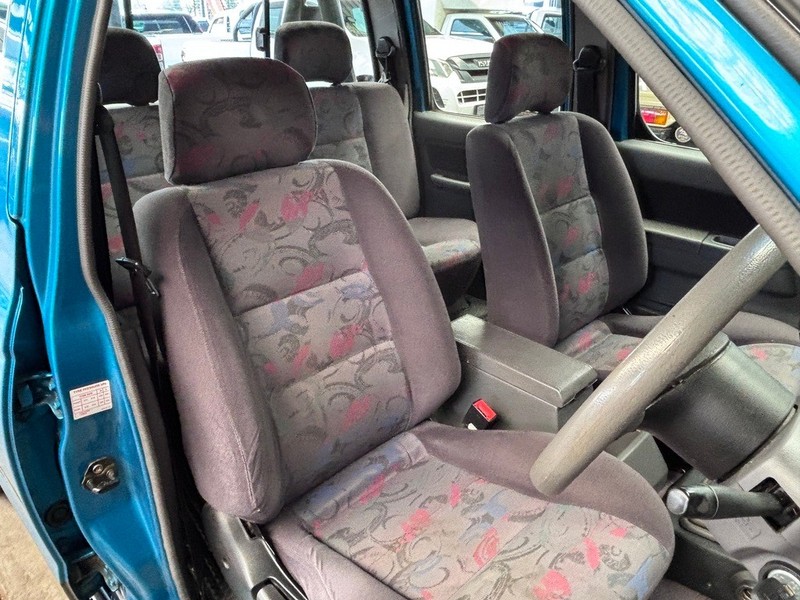 Nissan NP300 Hardbody - We Buy Bakkies - Image 15