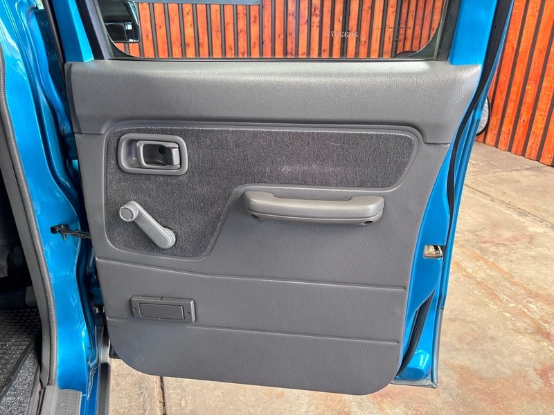 Nissan NP300 Hardbody - We Buy Bakkies - Image 17