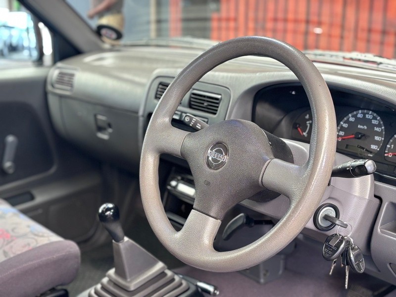 Nissan NP300 Hardbody - We Buy Bakkies - Image 16