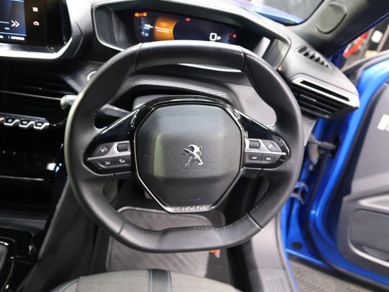 Peugeot 2008 - KING OF CARS - Image 11
