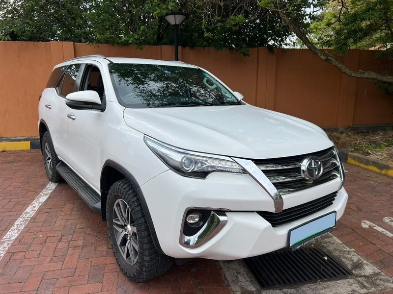 Toyota Fortuner - Mit Mak Motors - Image 4