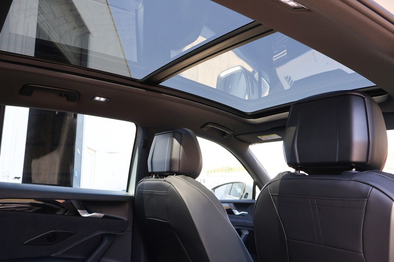 Volkswagen Tiguan - Hatfield VW Pretoria - Image 9