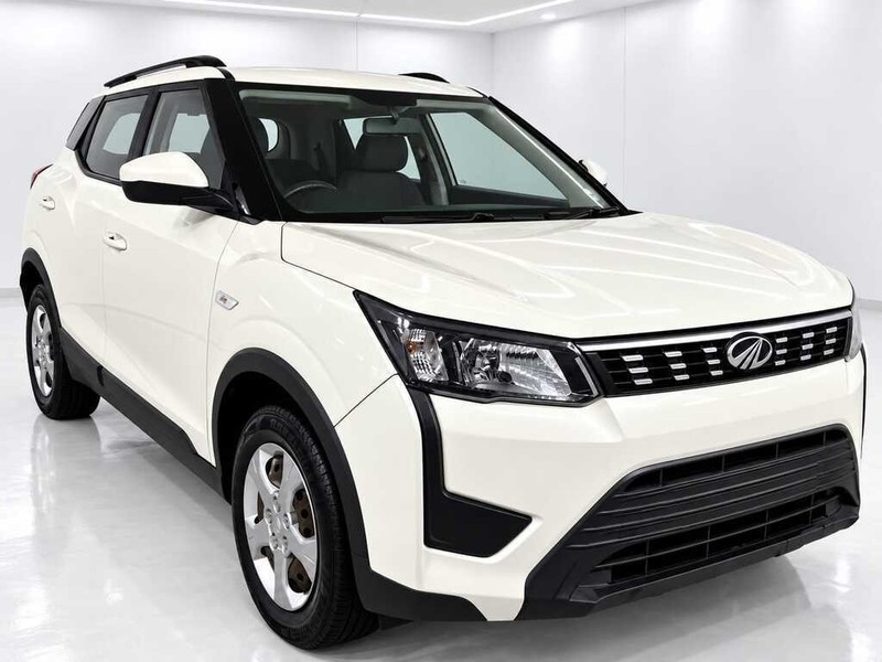 Mahindra XUV300 - Bluebird Motors - Image 6
