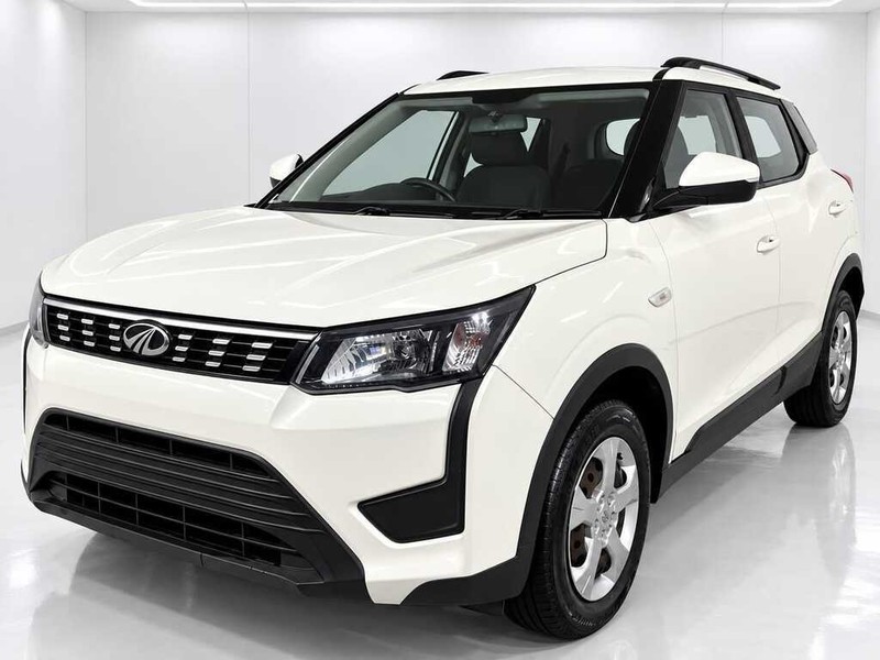 Mahindra XUV300 - Bluebird Motors - Image 9
