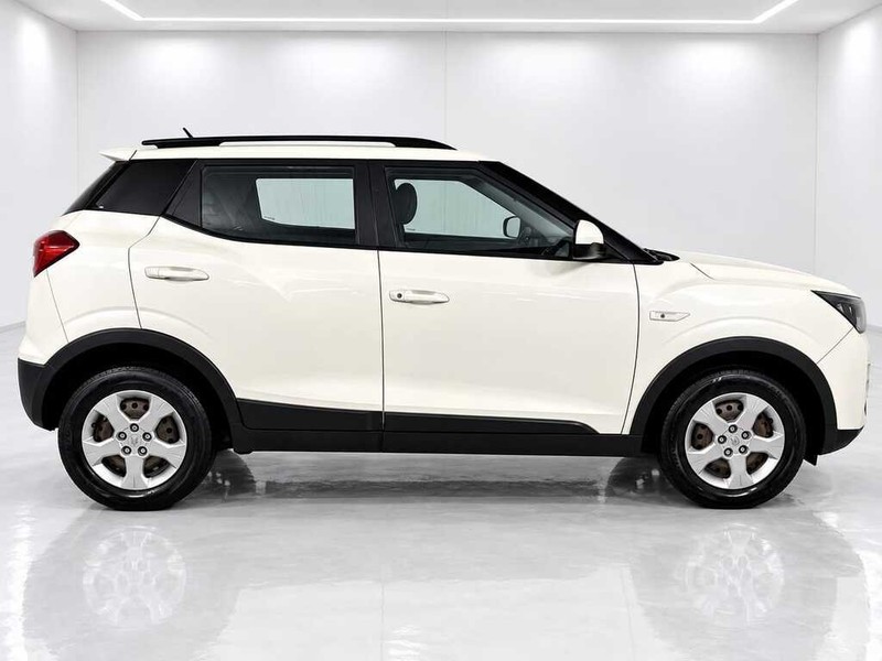 Mahindra XUV300 - Bluebird Motors - Image 3