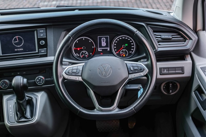 Volkswagen Transporter - Hatfield VW Commercial - Image 19