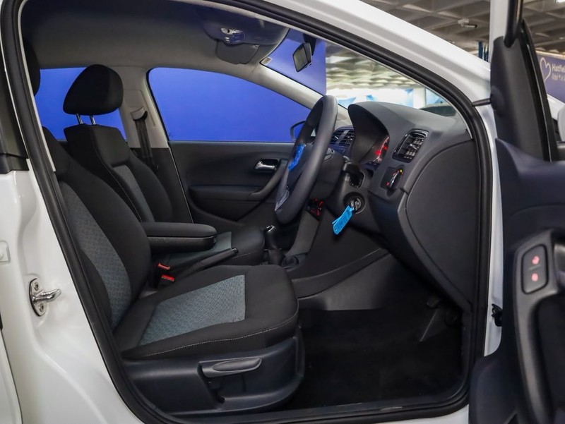 Volkswagen Polo Vivo - Hatfield VW Bryanston - Image 5