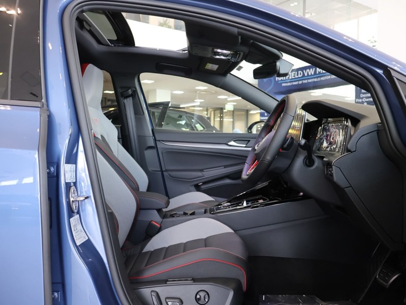 Volkswagen Golf - Hatfield VW Melrose Arch - Image 18