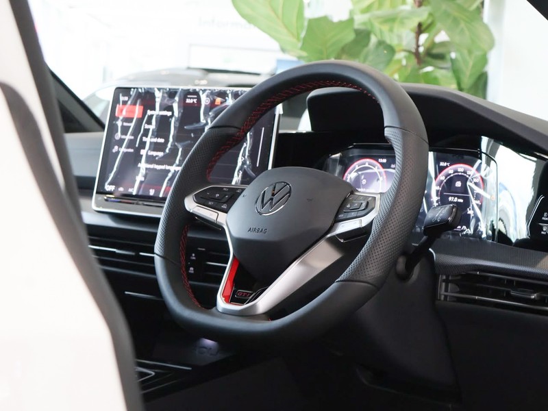 Volkswagen Golf - Hatfield VW Melrose Arch - Image 17
