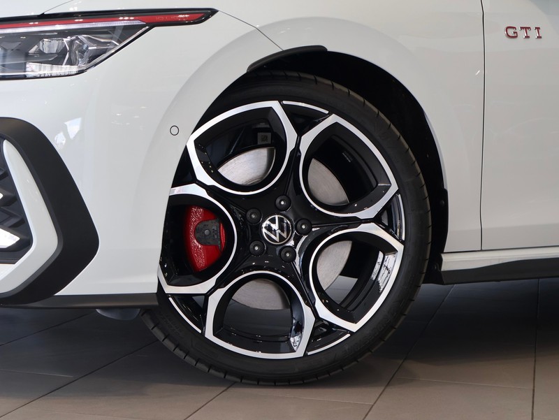 Volkswagen Golf - Hatfield VW Melrose Arch - Image 8