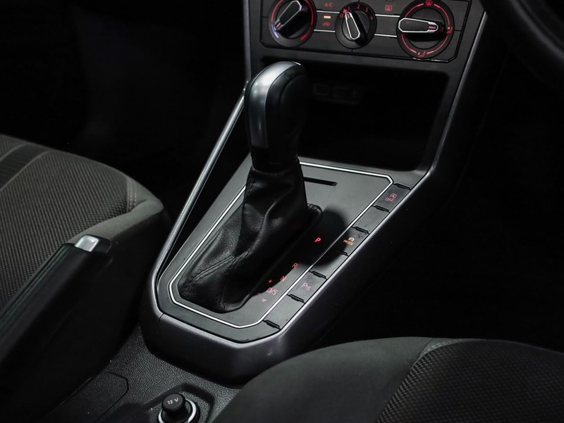 Volkswagen Polo - Hatfield VW Bryanston - Image 22