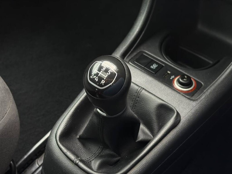 Volkswagen Up! - Authentique Autos - Image 12