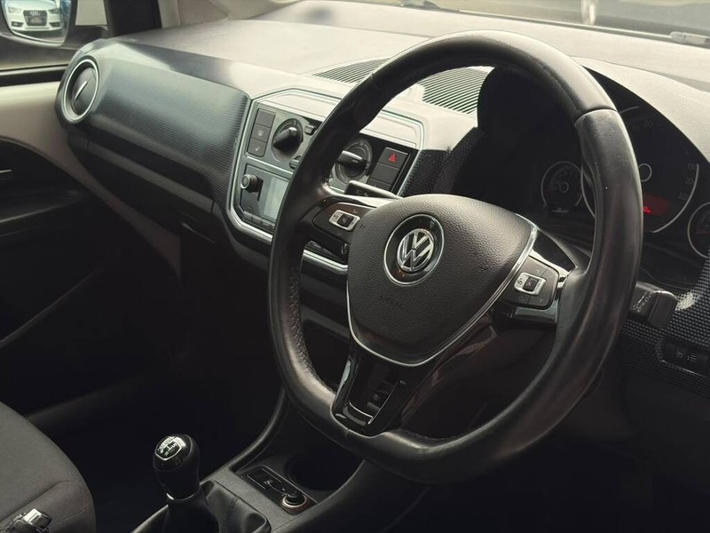 Volkswagen Up! - Authentique Autos - Image 11