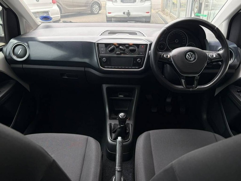 Volkswagen Up! - Authentique Autos - Image 8