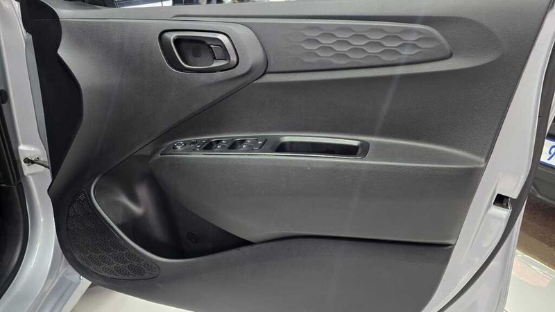 Hyundai Grand i10 - G.I.G Motors - Image 12