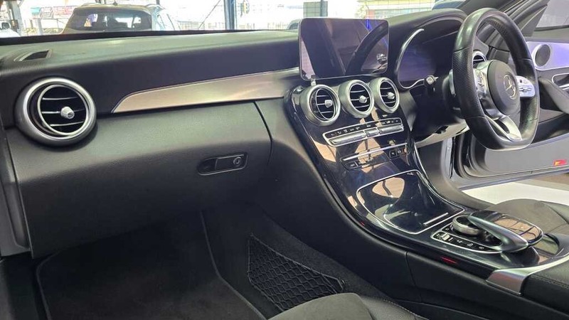 Mercedes-Benz C-class - G.I.G Motors - Image 11