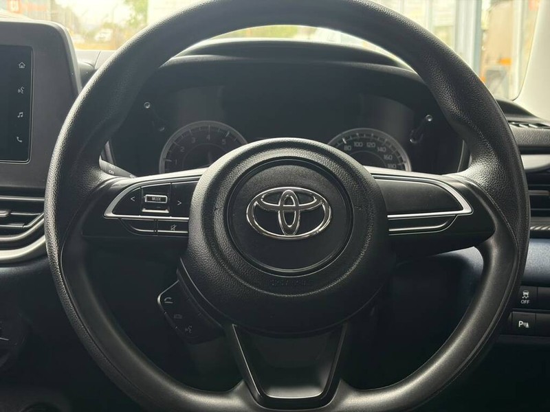 Toyota Starlet - Authentique Autos - Image 7