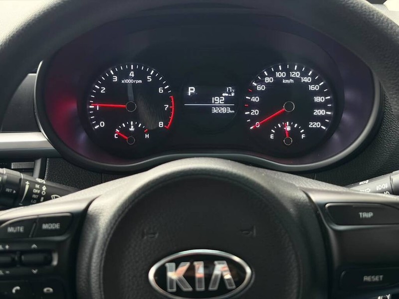 Kia Picanto - Authentique Autos - Image 9