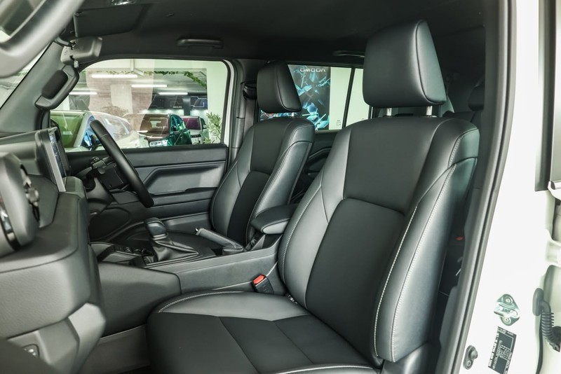 Toyota Land Cruiser - OMODA JAECOO Hatfield - Image 6