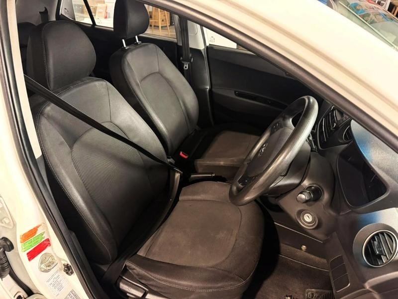 Hyundai i10 - Group1 Auto Southern Cape - Image 16