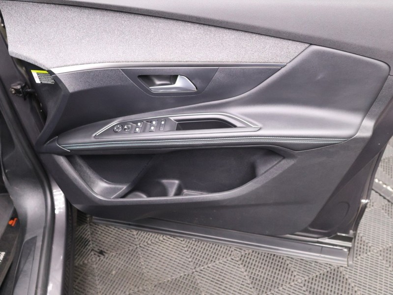 Peugeot 3008 - KING OF CARS - Image 18