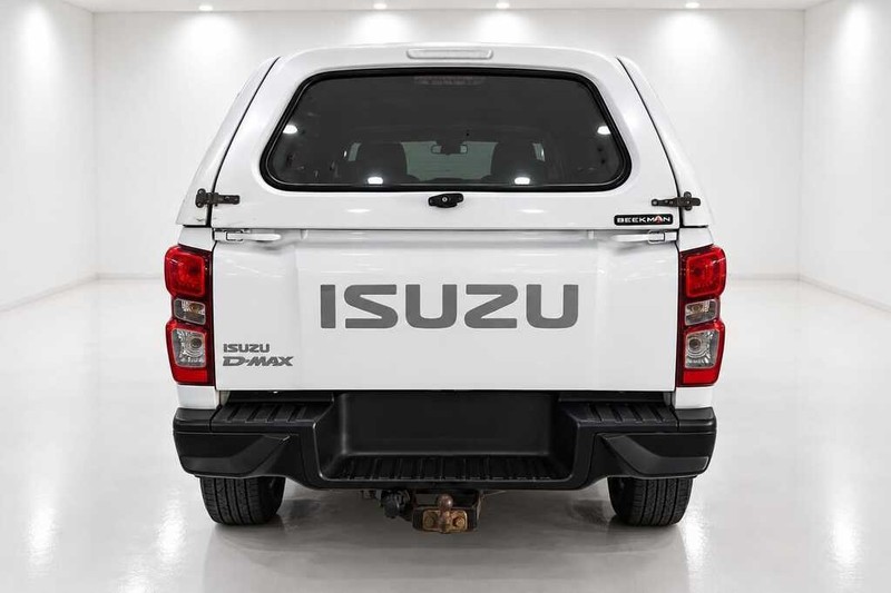 Isuzu D-Max - Bluebird Motors - Image 4