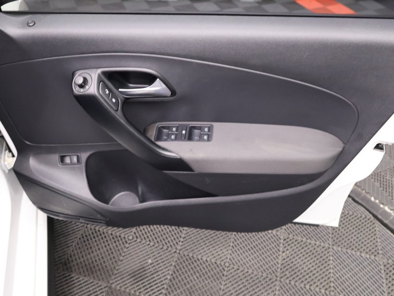 Volkswagen Polo - KING OF CARS - Image 18