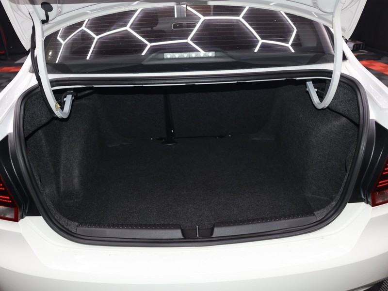 Volkswagen Polo - KING OF CARS - Image 19
