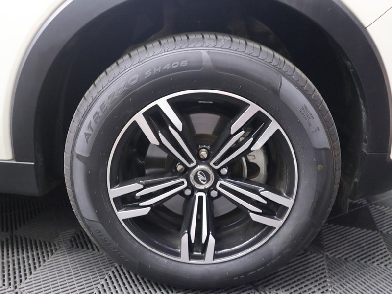 Mahindra XUV300 - KING OF CARS - Image 14