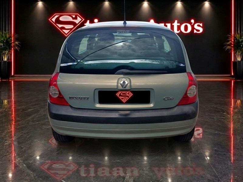 Renault Clio - Stiaan Autos (Pty) Ltd - Image 4