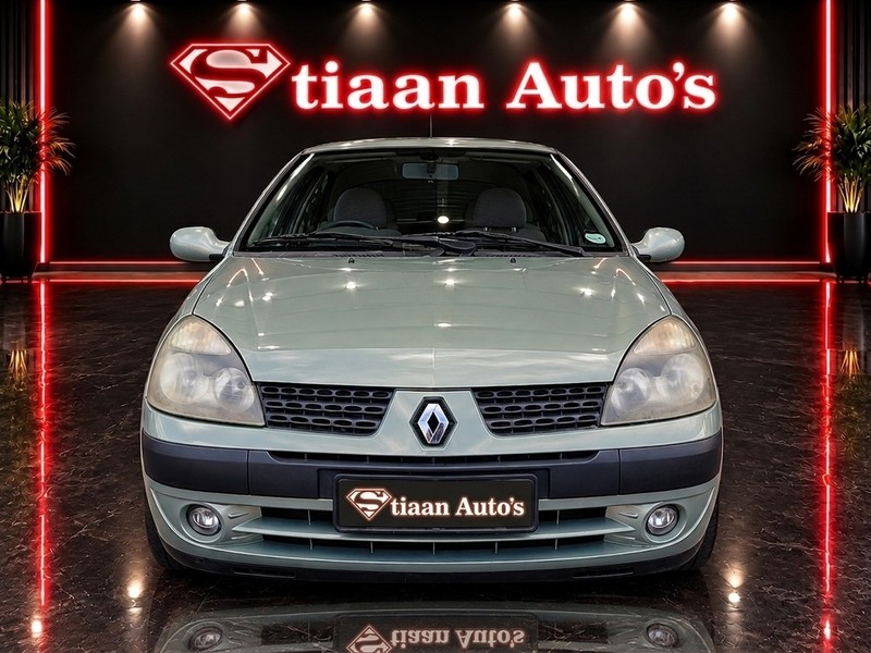 Renault Clio - Stiaan Autos (Pty) Ltd - Image 3