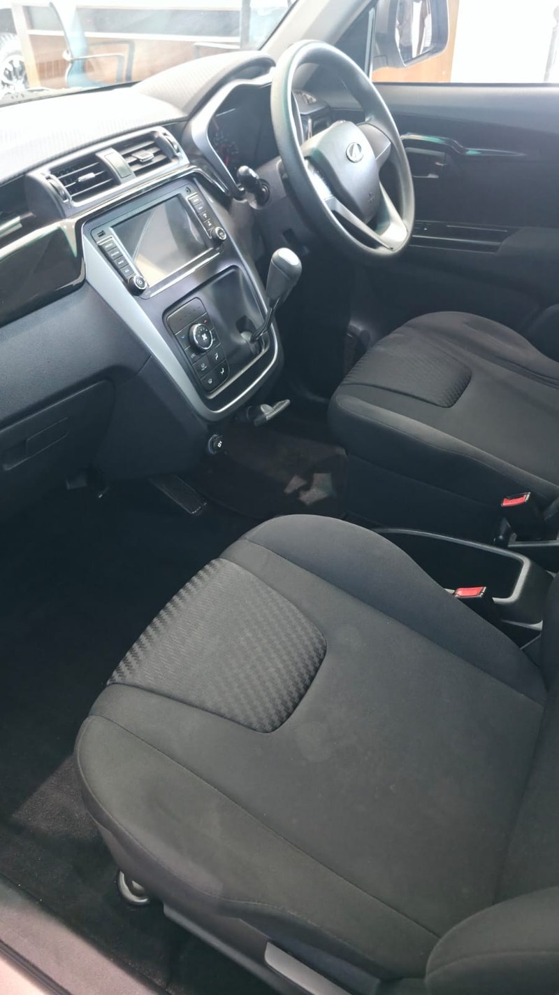 Mahindra KUV100 - Ford Amanzimtoti - Image 8
