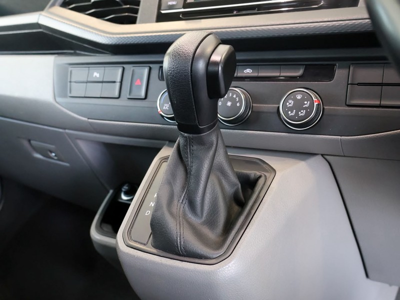 Volkswagen Transporter - Hatfield VW Melrose Arch - Image 12