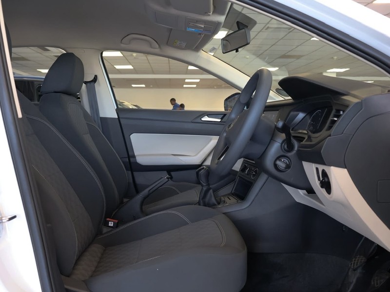 Volkswagen Polo - Hatfield VW Rivonia - Image 13