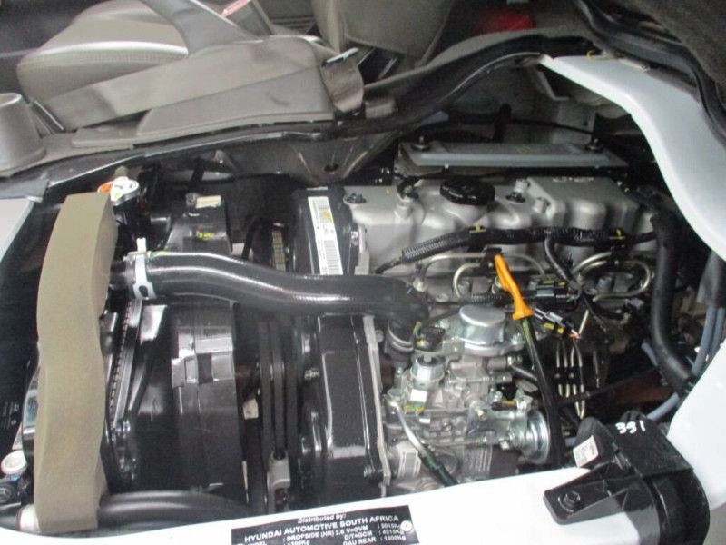 Hyundai H-100 - Alpine Autohaus - Image 6
