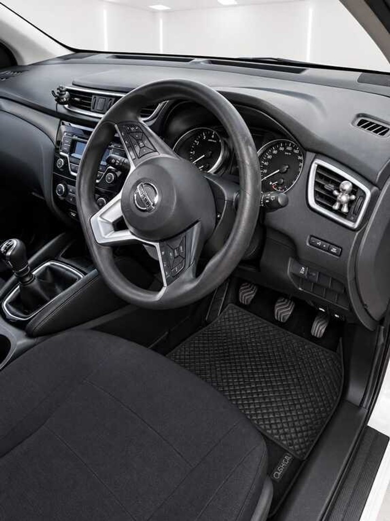 Nissan Qashqai - Bluebird Motors - Image 4